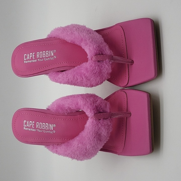 1129- Cape Robbin Vegan Faux Fur Heeled Sandals Pink Size 7.5 NWT - Picture 4 of 12
